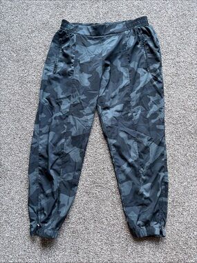 Old Navy Blue & Gray Camo Jogger Pants